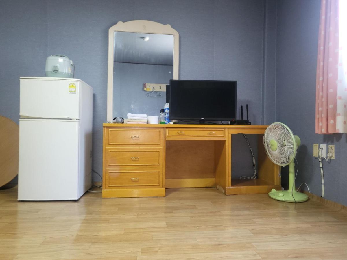 Songwol Park Motel Sokcho Bagian luar foto