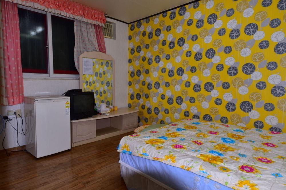 Songwol Park Motel Sokcho Bagian luar foto