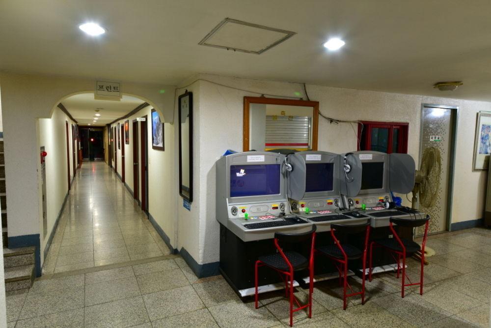 Songwol Park Motel Sokcho Bagian luar foto